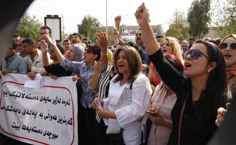 بارزاني يحاول إقناع المعلمين بالعودة إلى التدريس