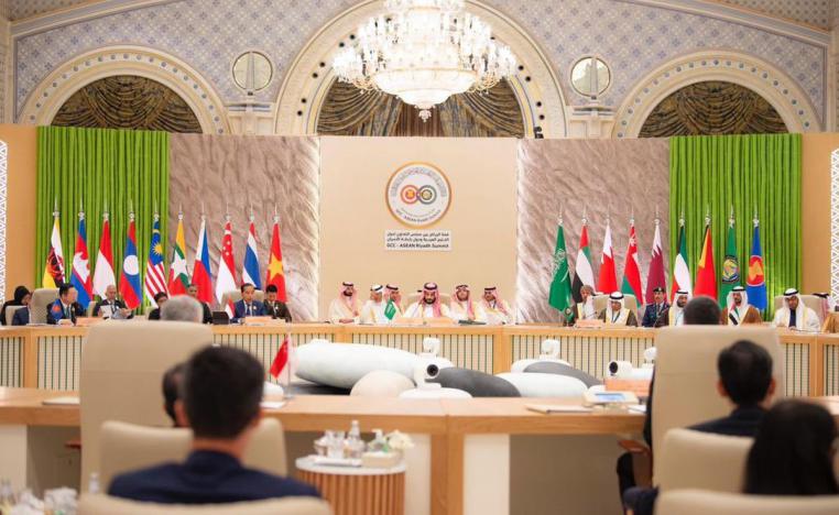 قمة التعاون الخليجي واسيان تدعو للإفراج الفوري وبلا شروط عن الرهائن