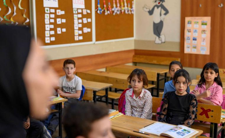 المدارس التركية تعود إلى الوراء  