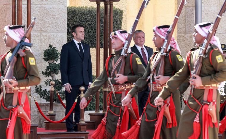فرنسا تشارك في قوات لمكافحة داعش