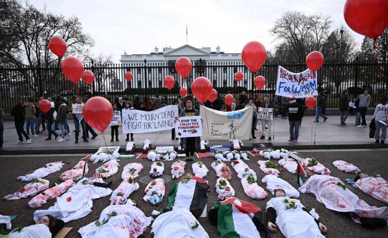 تظاهرة تندد بحرب غزة امام البيت الأبيض