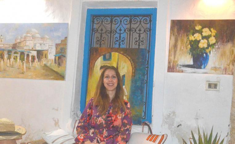 الفنانة نادية الصديق