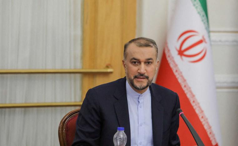 وزير الخارجية الإيراني يزور باكستان بعد أخطر قصف متبادل بين البلدين