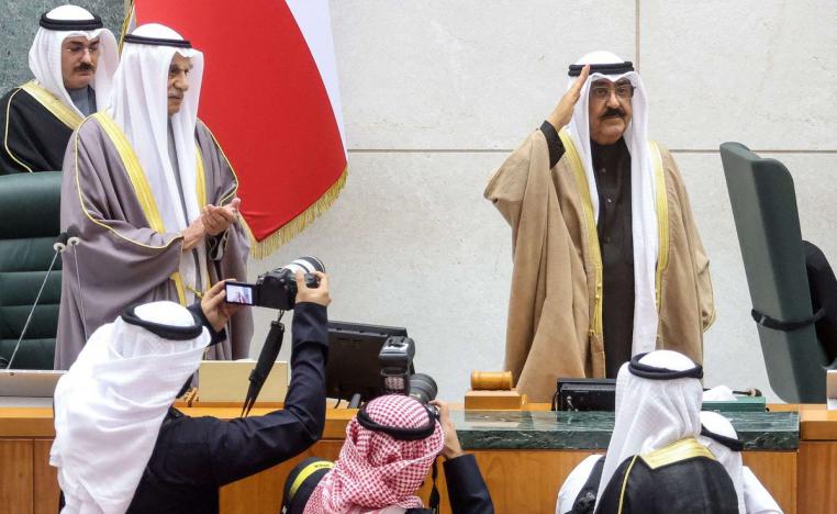 الأمير مشعل يركز على انهاء الأزمة السياسية التي طال أمدها في الكويت