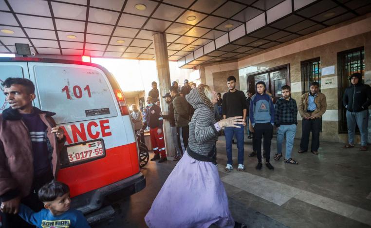 مستشفيات غزة تغرق في حالة من الفوضى والهلع 