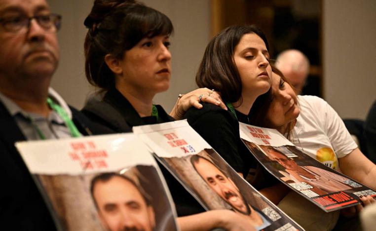 الحكومة الإسرائيلية تواجه اتهامات بتجاهل مصير أسراها 