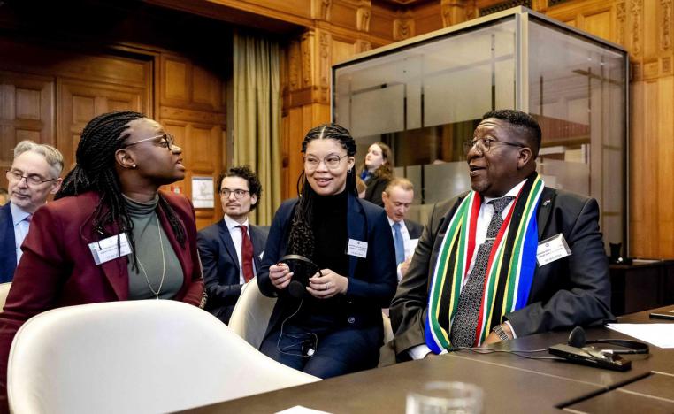 جنوب افريقيا تحرج اسرائيل عبر الوسائل القانونية والقضائية