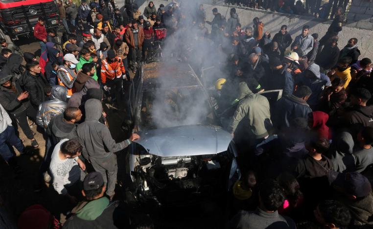 إسرائيل تواصل قصف غزة  للضغط على حماس