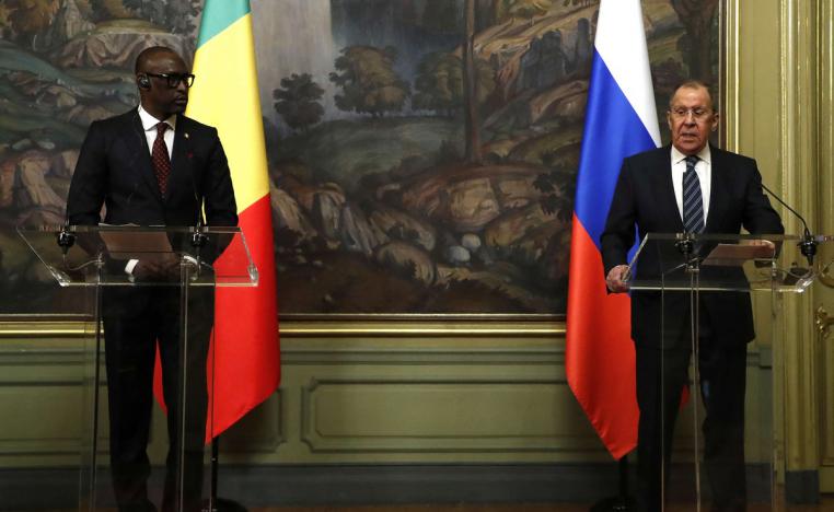 روسيا ومالي تريدان تعزيز العلاقات الثنائية الاستراتيجية بينهما 