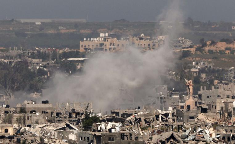 غزة تئن تحت وطأة القصف الإسرائيلي 