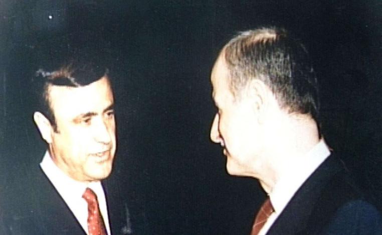 رفعت الأسد أنكر دوره في ارتكاب جرائم حرب ملقيا باللوم على شقيقه الرئيس السابق حافظ الأسد