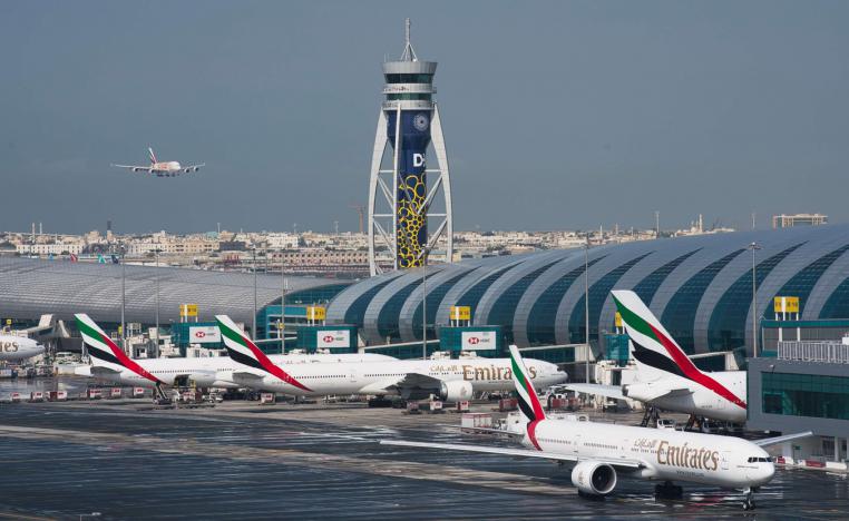 طيران الإمارات يلغي رحلات ويعيد توجيه أخرى