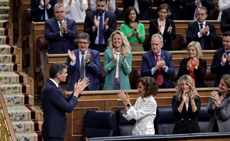 الاعتراف إيجابي من الناحية الرمزية