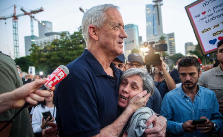 غانتس يعتقد أن نتنياهو لا يريد صفقة