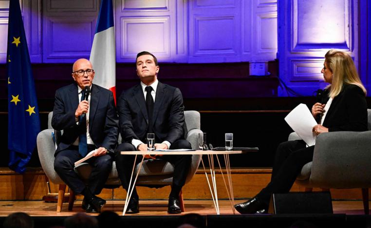 السياسيون الفرنسيون يحاولون استمالة منظمات أصحاب العمل