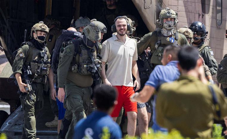 Gantz delayed a statement in which he was widely expected to announce his resignation from Netanyahu's emergency government following the hostage rescue