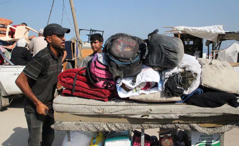 Palestinians fleeing Rafah