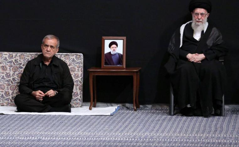 المرشد الأعلى علي خامنئي يستقبل الرئيس الإيراني الجديد مسعود بزشكيان