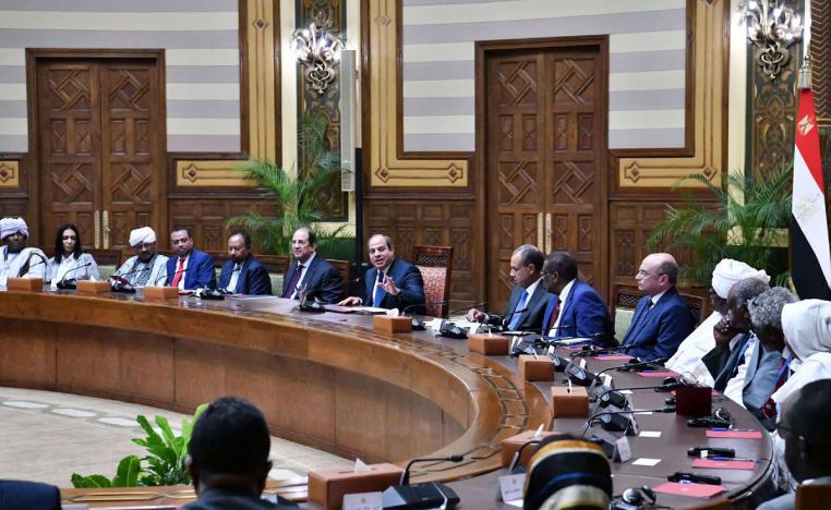 السيسي يسعى لتقريب أطراف الصراع السوداني لإنهاء الحرب 