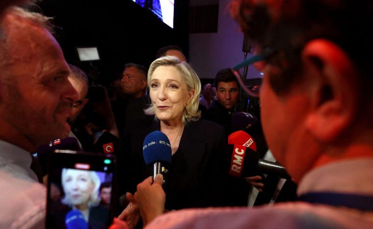 انتخاب مارين لوبان يثير مخاوف الجزائر