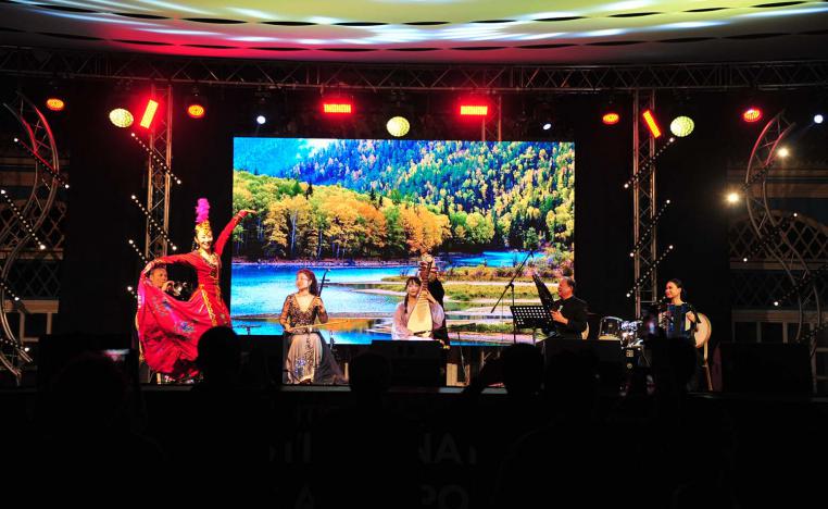 Silk Road performing at the Bahia Palace