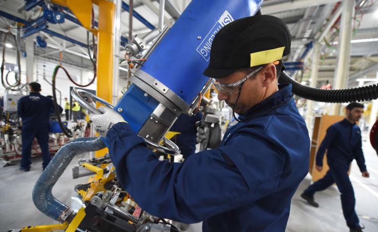 قوة صناعية في مختلف القطاعات 