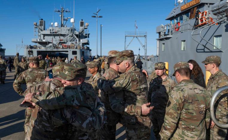 واشنطن تحذر من استهداف قواتها في المنطقة