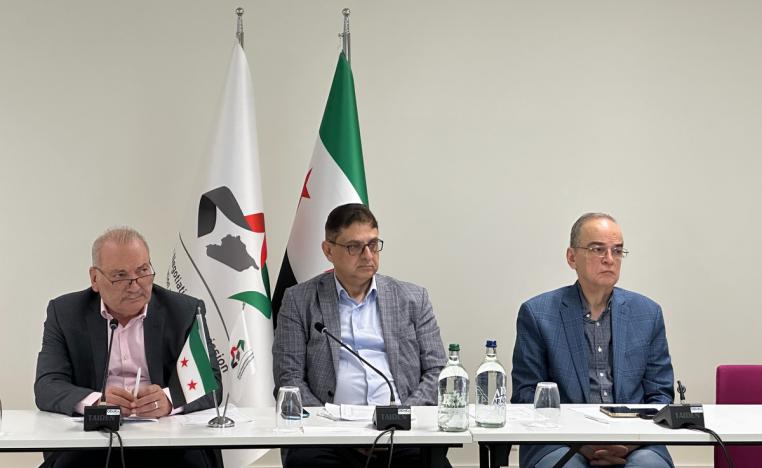 أعضاء هيئة التفاوض يحاولون رسم ملامح المرحلة المقبلة وتحدياتها