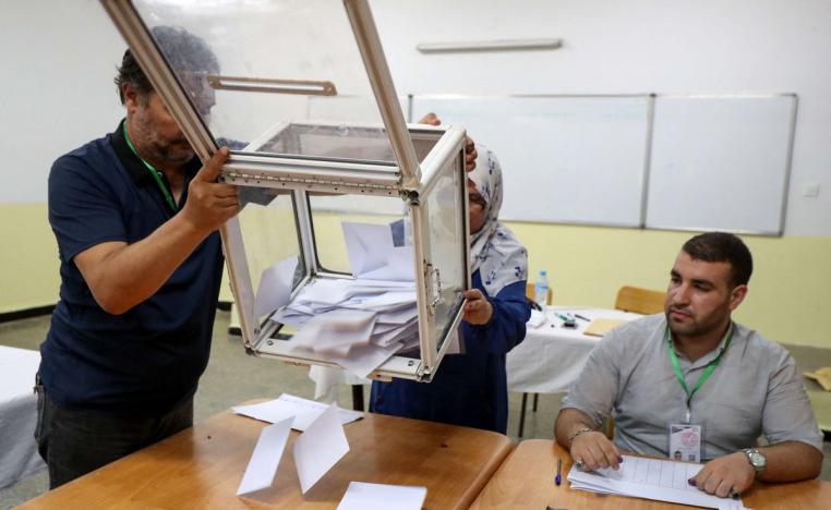 انتخابات الجزائر تخلف وراءها عديد التساؤلات 