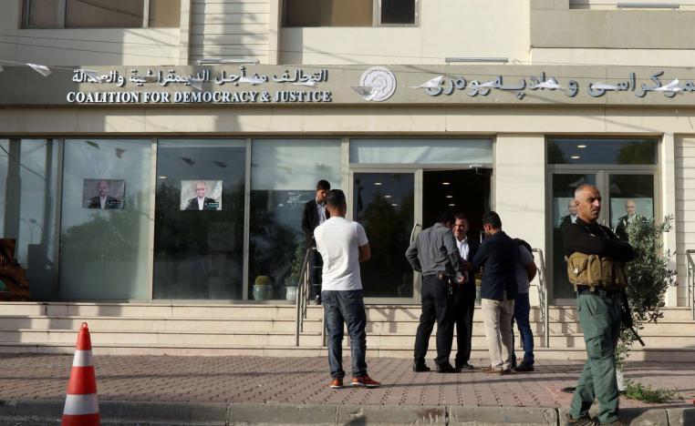 الأحزاب تسعى لاستمالة المواطنين للفوز في انتخابات طال انتظارها