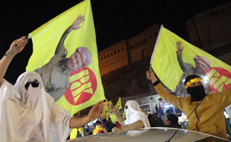 أكراد يحتفلون في أربيل بتقدم الحزب الديمقراطي الكردستاني بالانتخابات المحلية