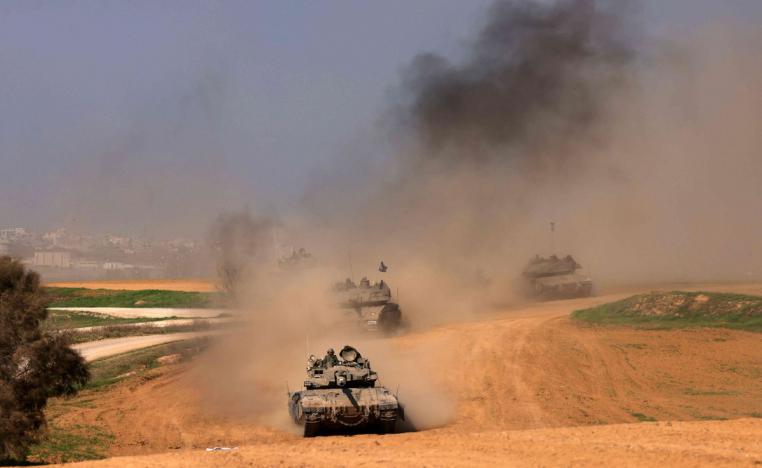 اسرائيل توسع عملياتها في غزة بالتزامن مع تصعيد في جنوب لبنان