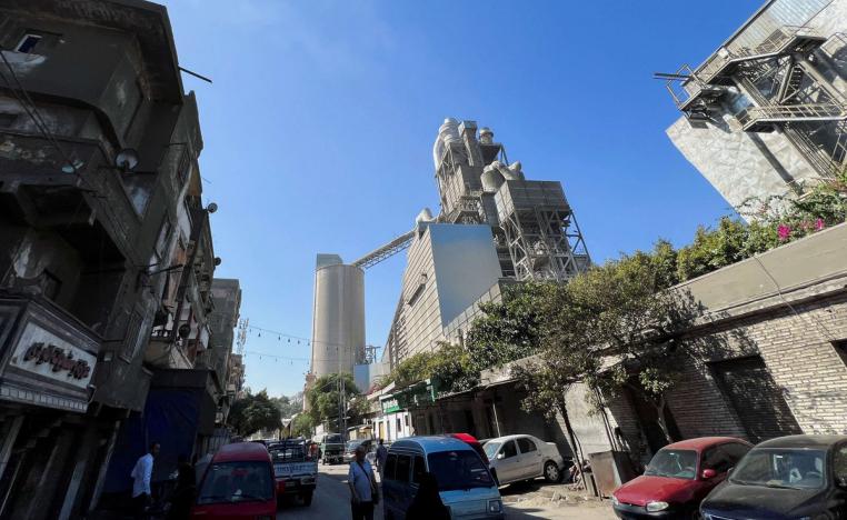 مصنع تديره شركة الإسكندرية لأسمنت بورتلاند