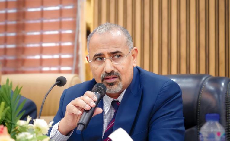 الزبيدي يسعى الى التعريف بعدالة قضية الجنوب اليمني في المحافل الدولية 