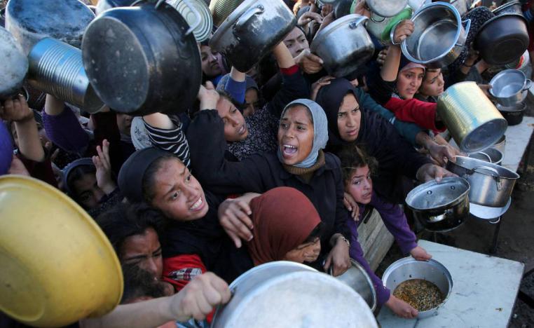 مركز توزيع للأغذية في غزة