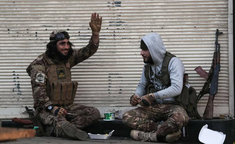 مقاتلون من هيئة تحرير الشام في حمص
