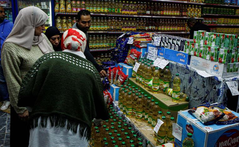 Food prices dropped by 1.5% in December after a 2.8% drop in November