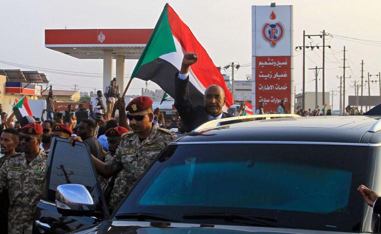 البرهان يدخل في أزمة مع العديد من دول الجوار