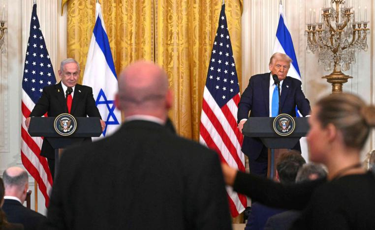 نتنياهو يؤكد أن خطة ترامب لتهجير الفلسطينيين يمكن أن تغير التاريخ