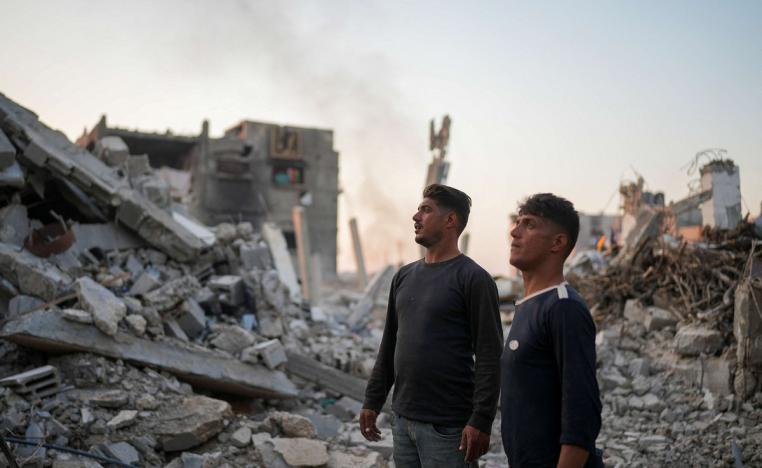 مشاهد الدمار تصدم العادئين إلى القطاع الفلسطيني