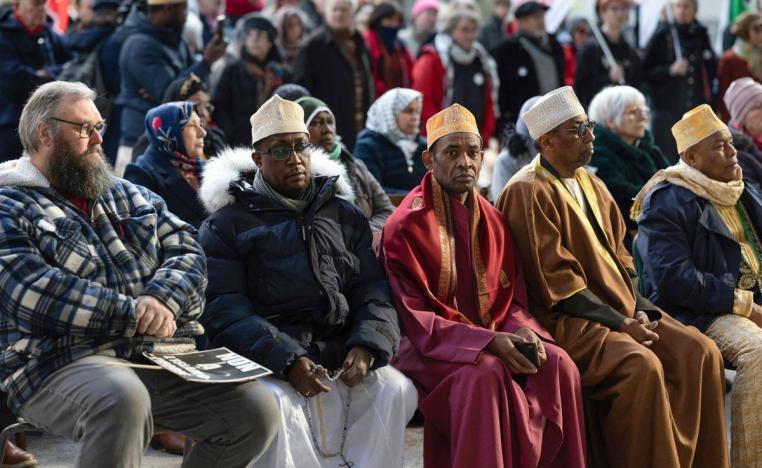 استقدام ائمة أجانب بينهم جزائريون يفاقم الانقسامات في فرنسا