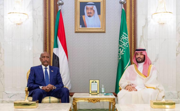 البرهان يطلع ولي العهد السعودي على المستجدات في السودان