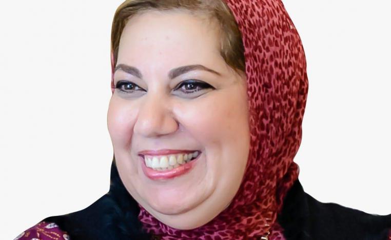 منى عارف