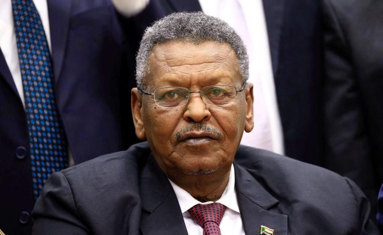 فلول البشير أول مستفيد من سيطرة فريق البرهان على السجون 