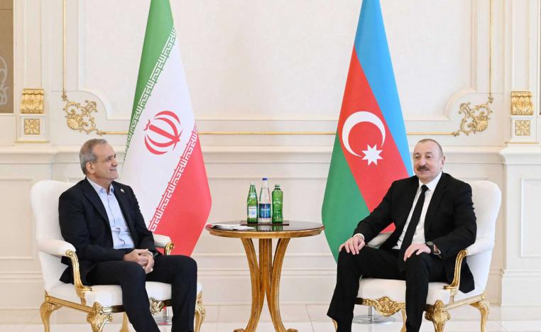 طهران تسعى إلى استمالة باكو 