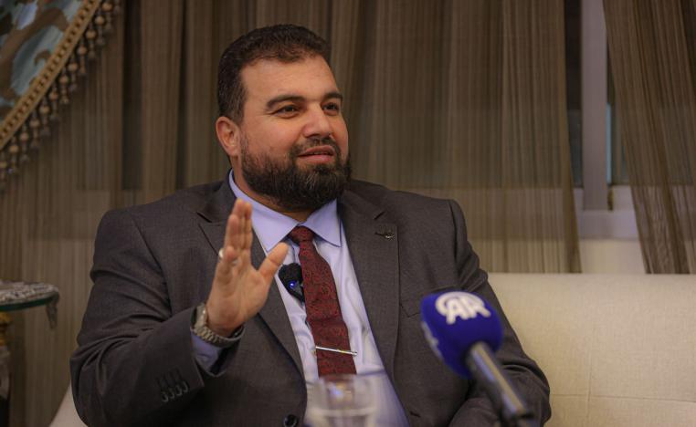 أول استقالة لمسؤول حكومي رفيع بعد سقوط الأسد
