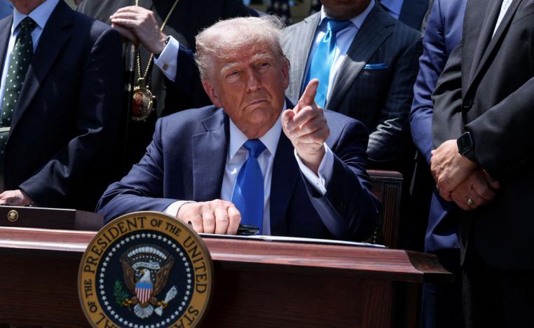 ترامب يمارس أقصى الضغوط على طهران  