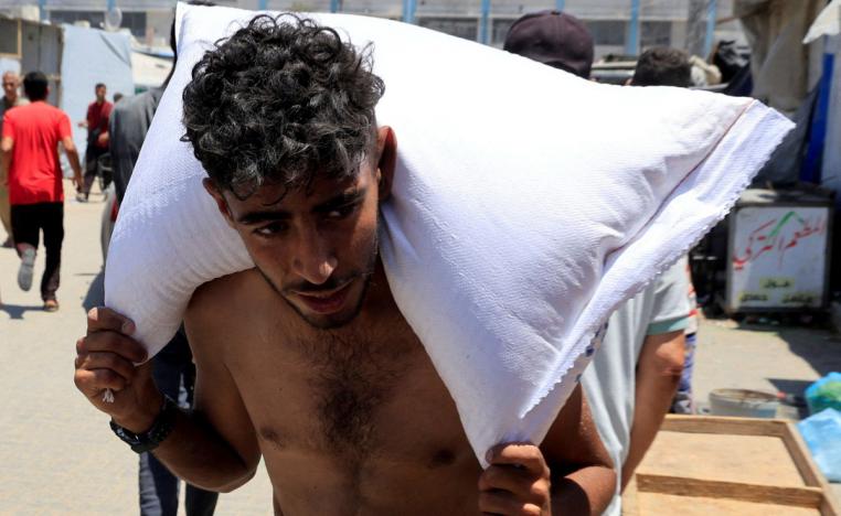 الغزيون يدفعون حياتهم ثمنا للحصول على مساعدات 