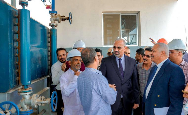 عيدروس الزبيدي واثق من قدرة شركة مصافي عدن على التغلب على الصعاب 