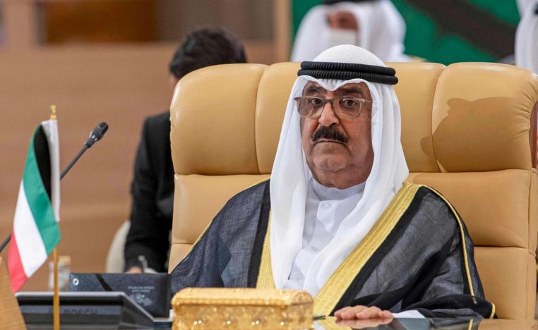 الشيخ مشعل يولي أهمية بالغة لتعزيز علاقات بلاده مع مختلف الدول 